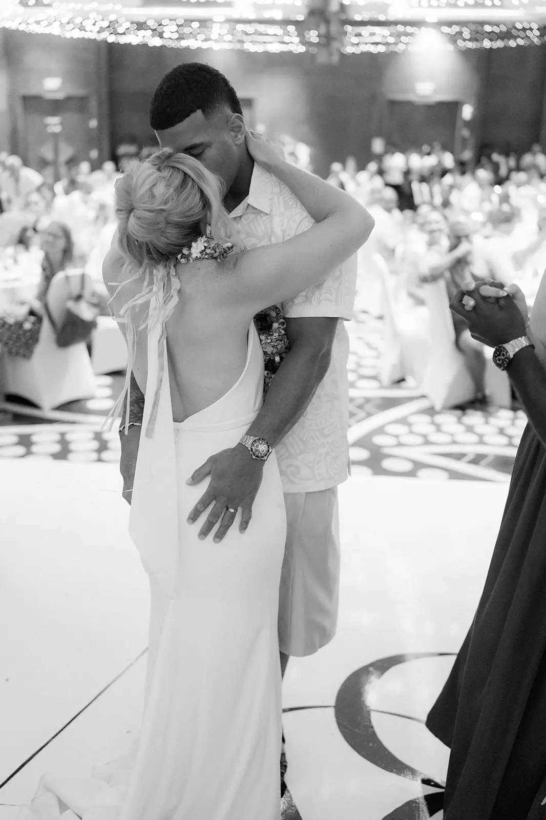 Brittany and Viliame's first dance, Crowne Plaza Nadi Bay