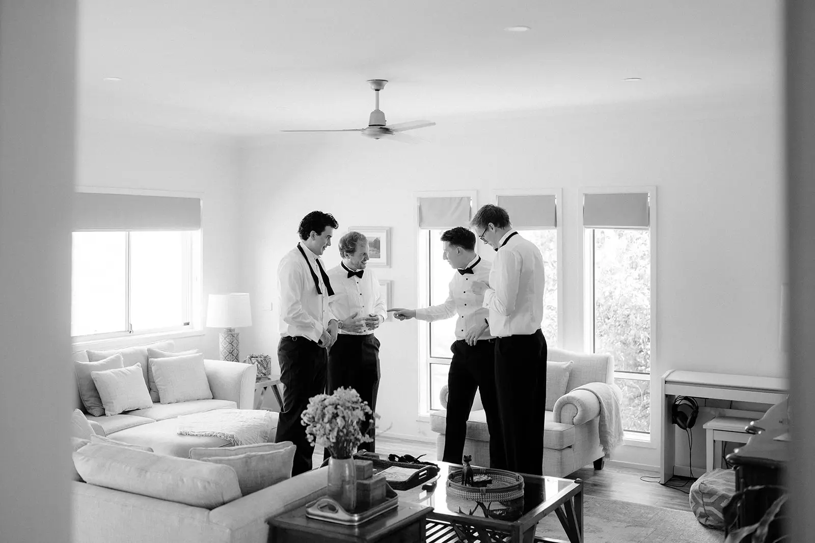 Tom getting ready with his groomsmen, Byron Bay hinterland
