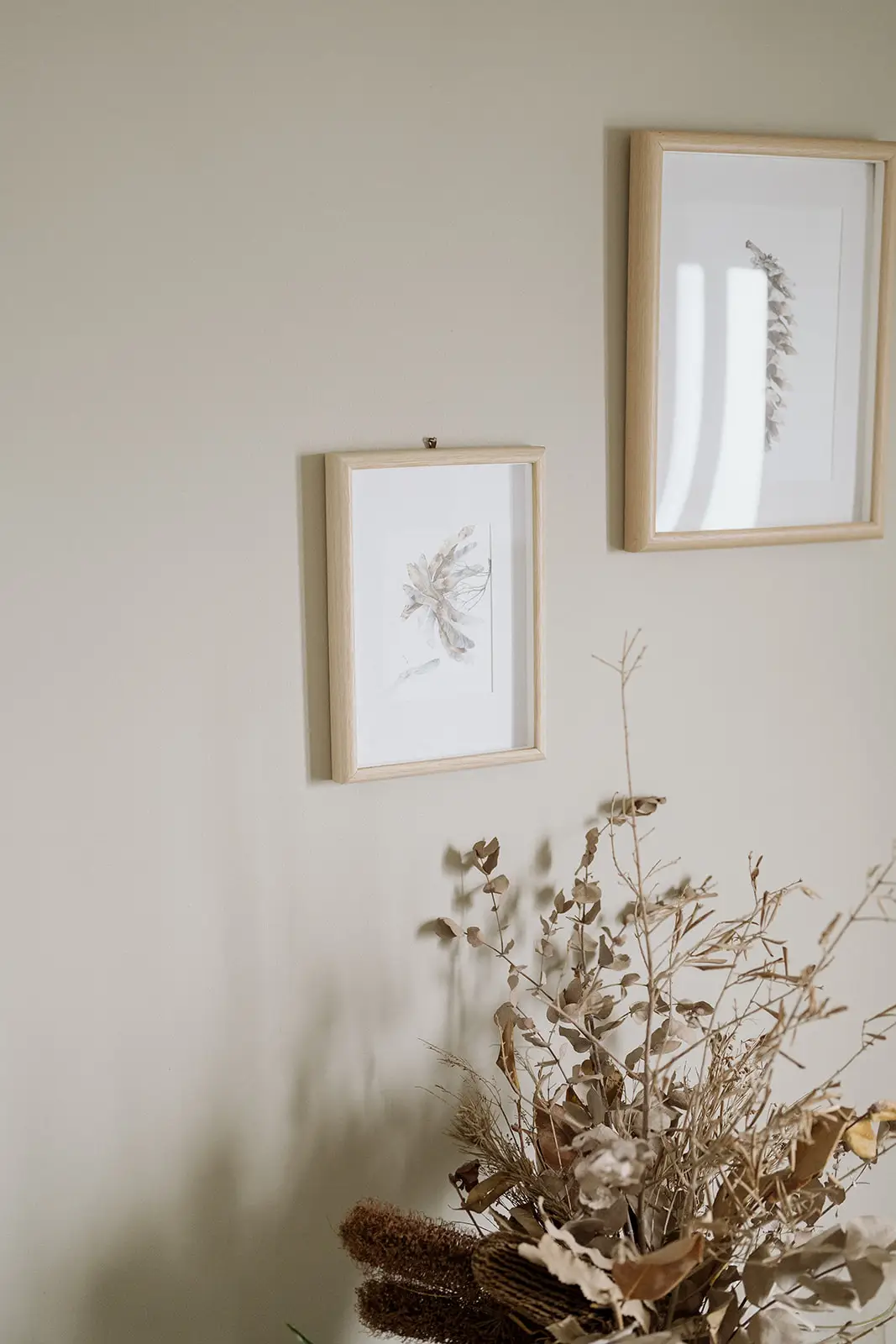 Dried native flowers in a vase in the getting-ready house, Newrybar