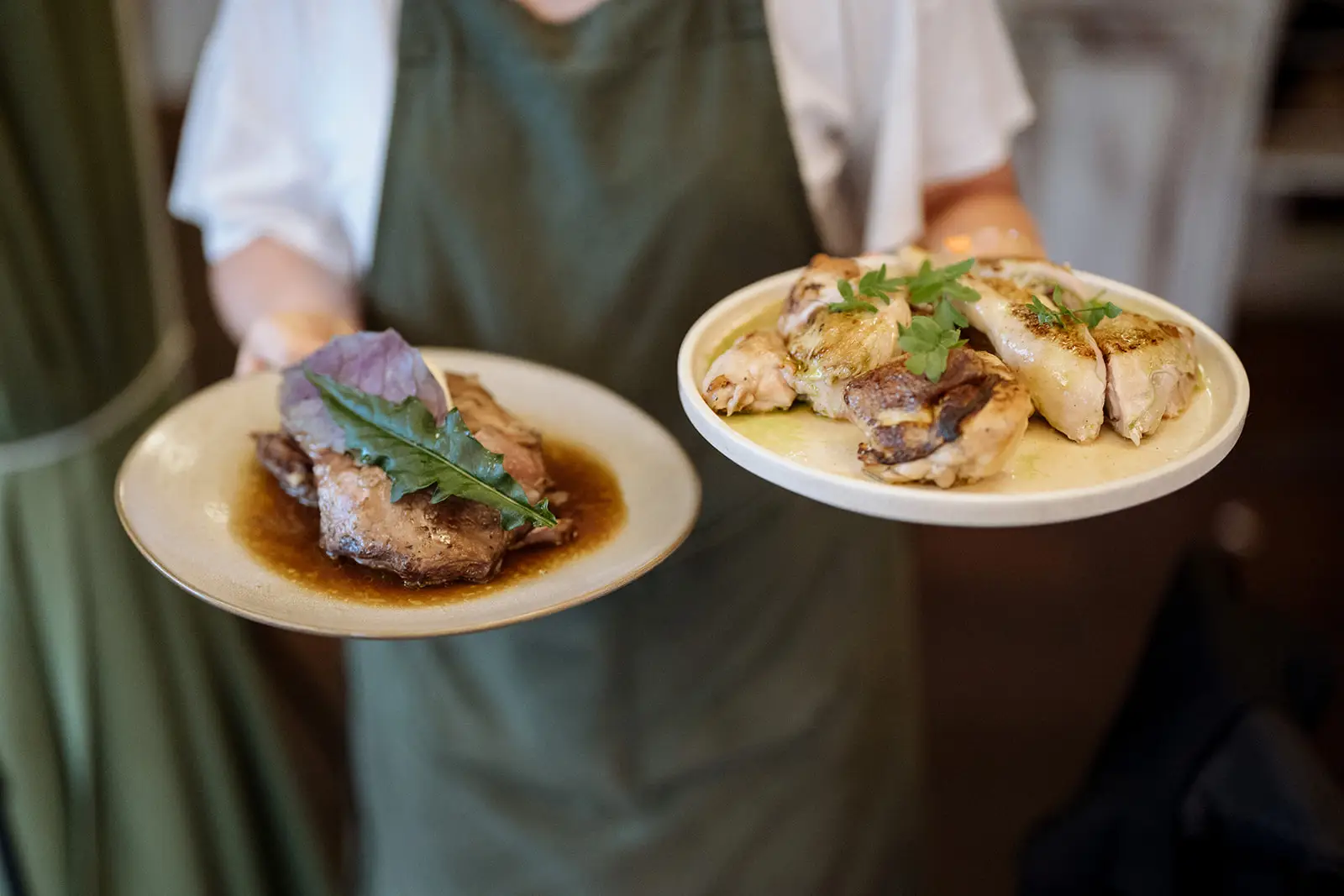 Waiters carrying plates to the tables, Harvest Newrybar