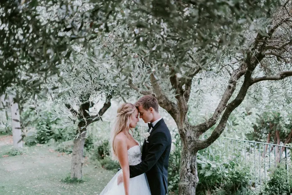 Emilie and Henrik forehead to forehead under the olives, Ravello
